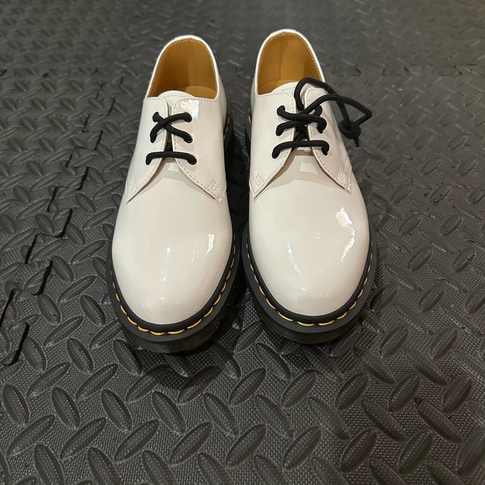 Dr. Martens Women's 1461 Oxford